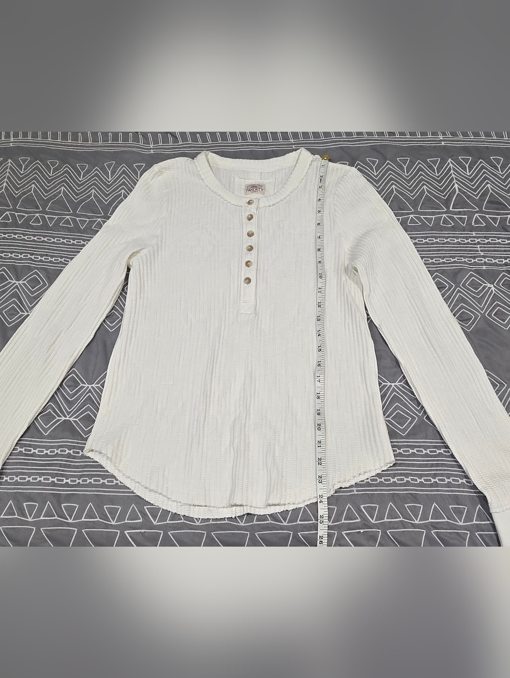 Faherty Womens Legends Apres Waffle Henley Size Medium - Picture 3 of 6